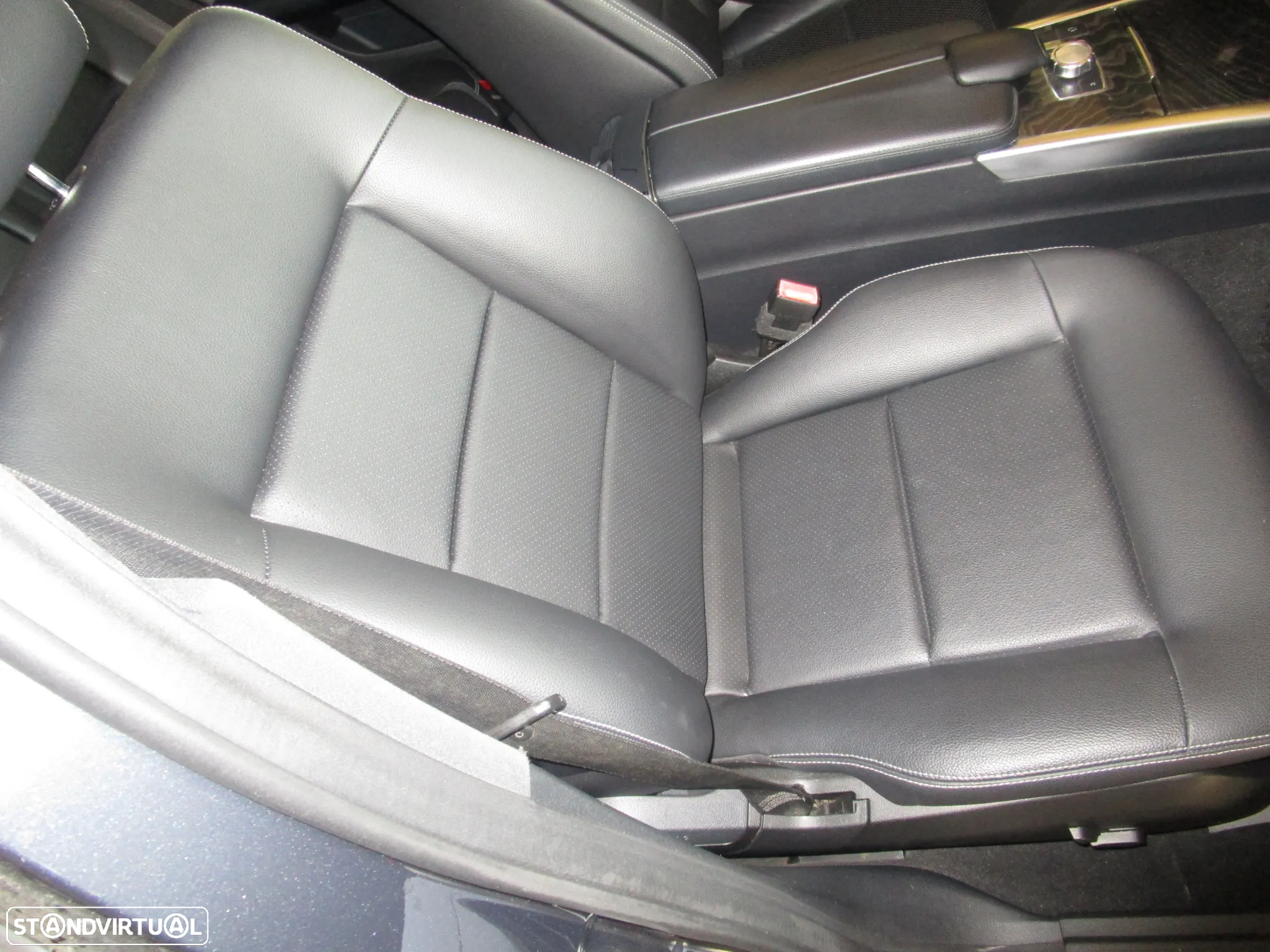 Mercedes-Benz E 200 T CDI DPF BlueEFFICIENCY 7G-TRONIC Avantgarde - 9
