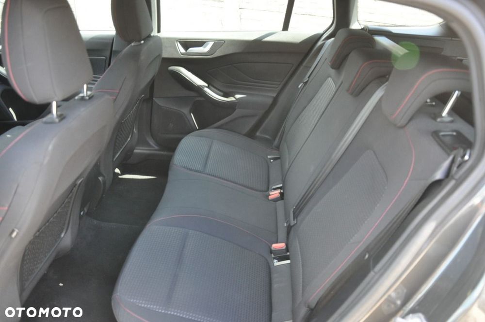 Ford Focus 1.5 EcoBlue Start-Stopp-System ST-LINE - 8