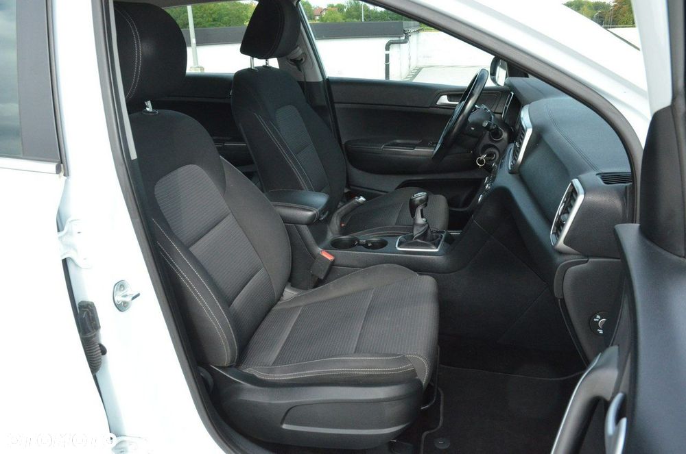 Kia Sportage 1.6 GDI 2WD ISG Spirit - 30