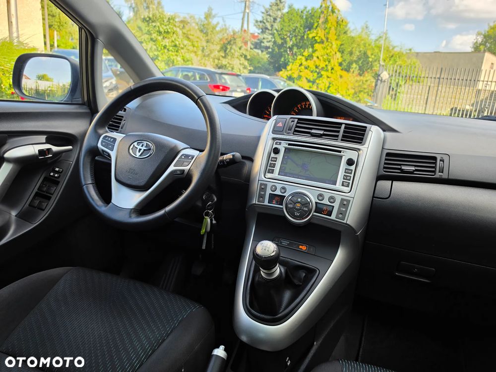 Toyota Verso - 34