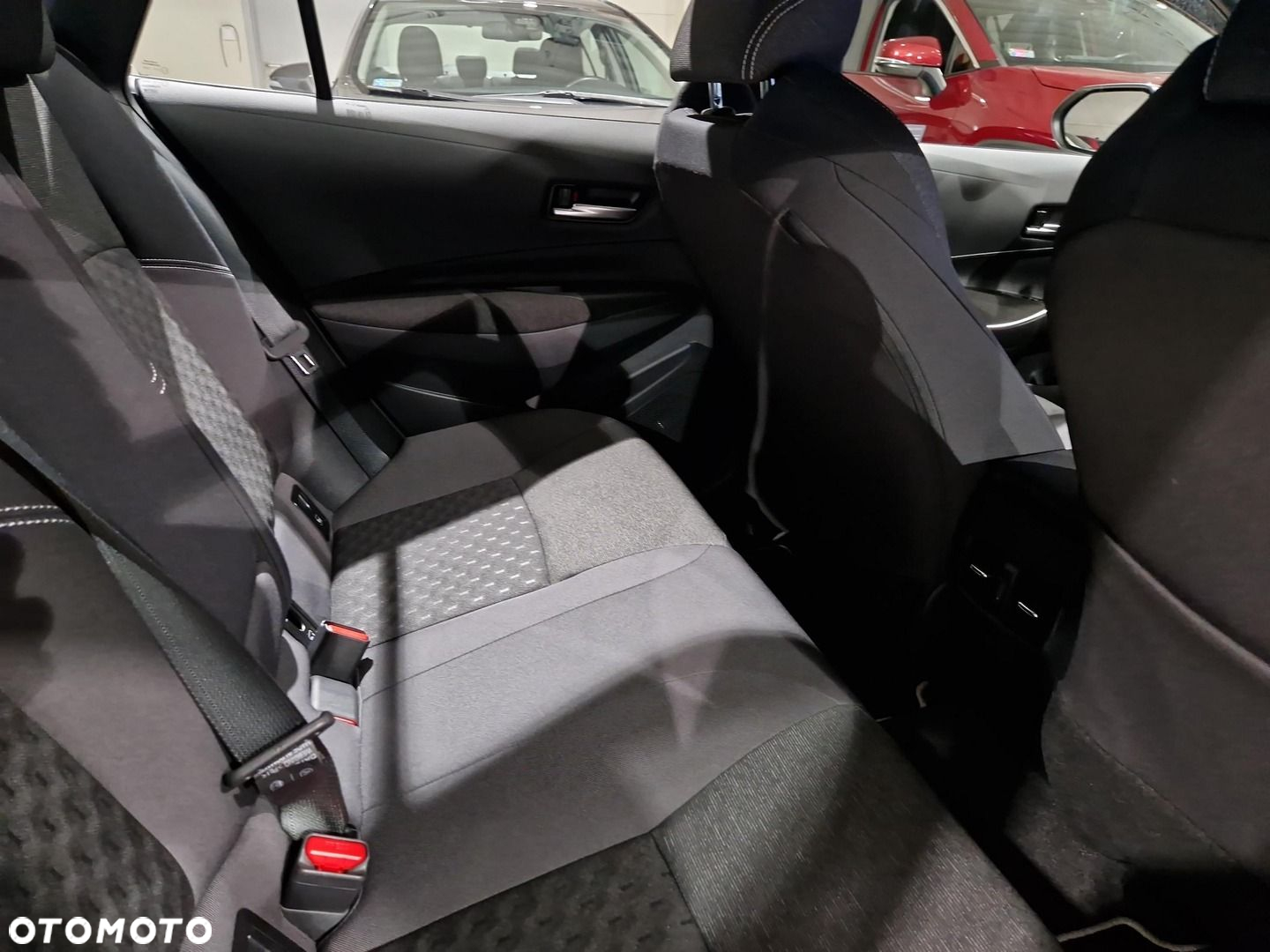 Toyota Corolla - 10