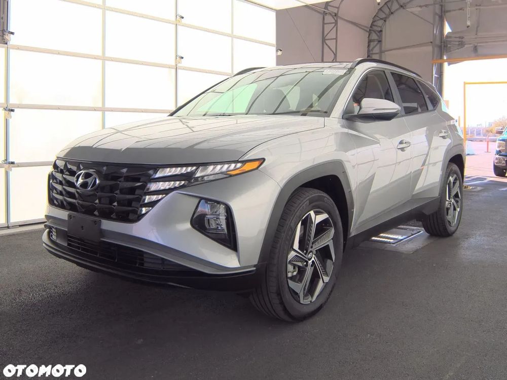 Hyundai Tucson - 2