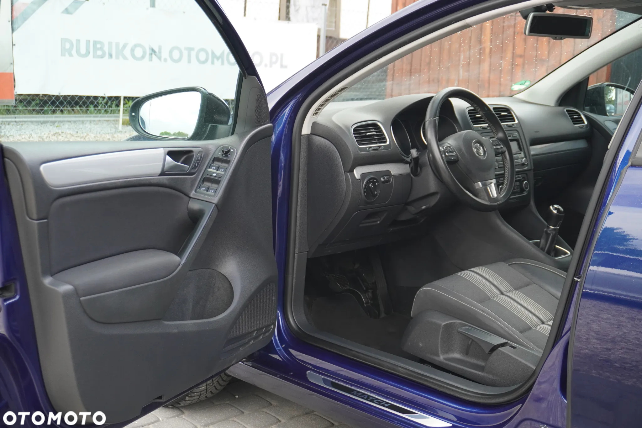 Volkswagen Golf - 5