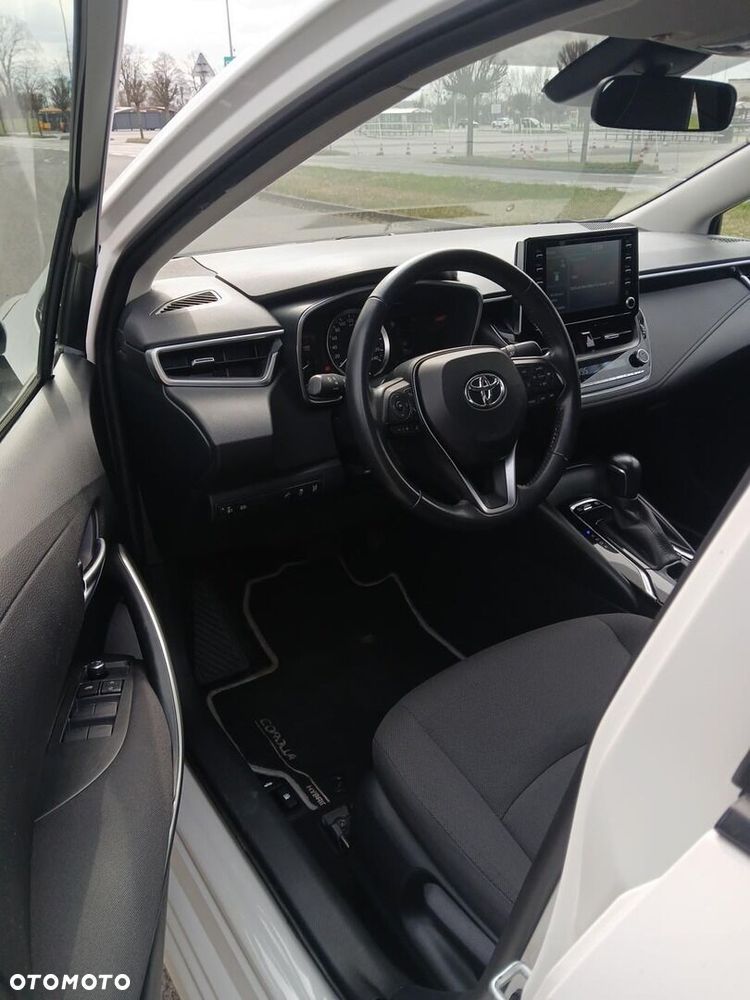 Toyota Corolla 1.8 Hybrid Comfort - 18