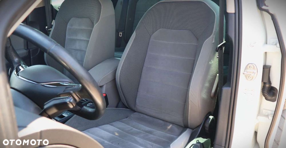 Volkswagen Golf - 15