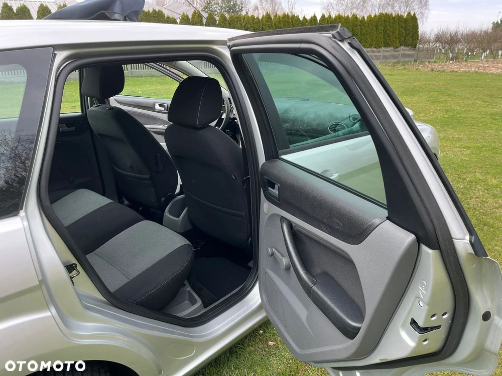 Ford Focus 1.6 16V Silver Magic - 17