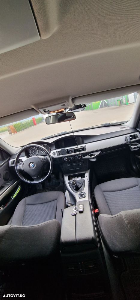 BMW Seria 3 318d - 6
