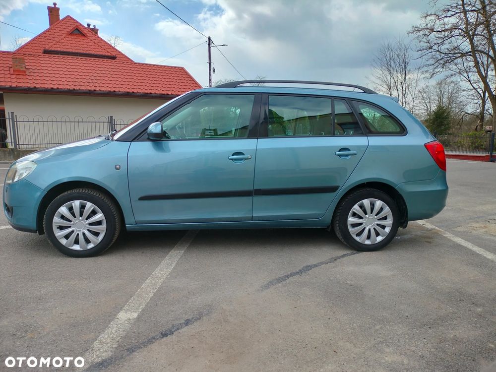 Skoda Fabia 1.4 16V Ambition Plus - 2