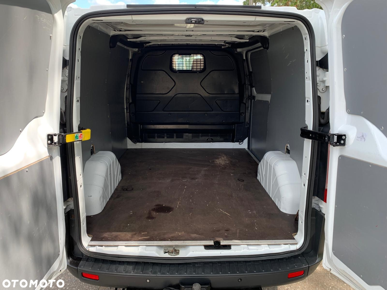 Ford Transit Custom - 10