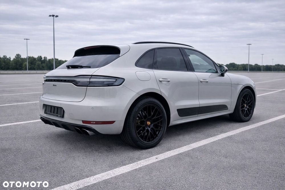 Porsche Macan - 4