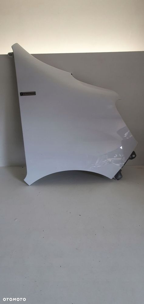 RENAULT MASTER III LIFT BŁOTNIK PRAWY PRZÓD IGŁA BIAŁY