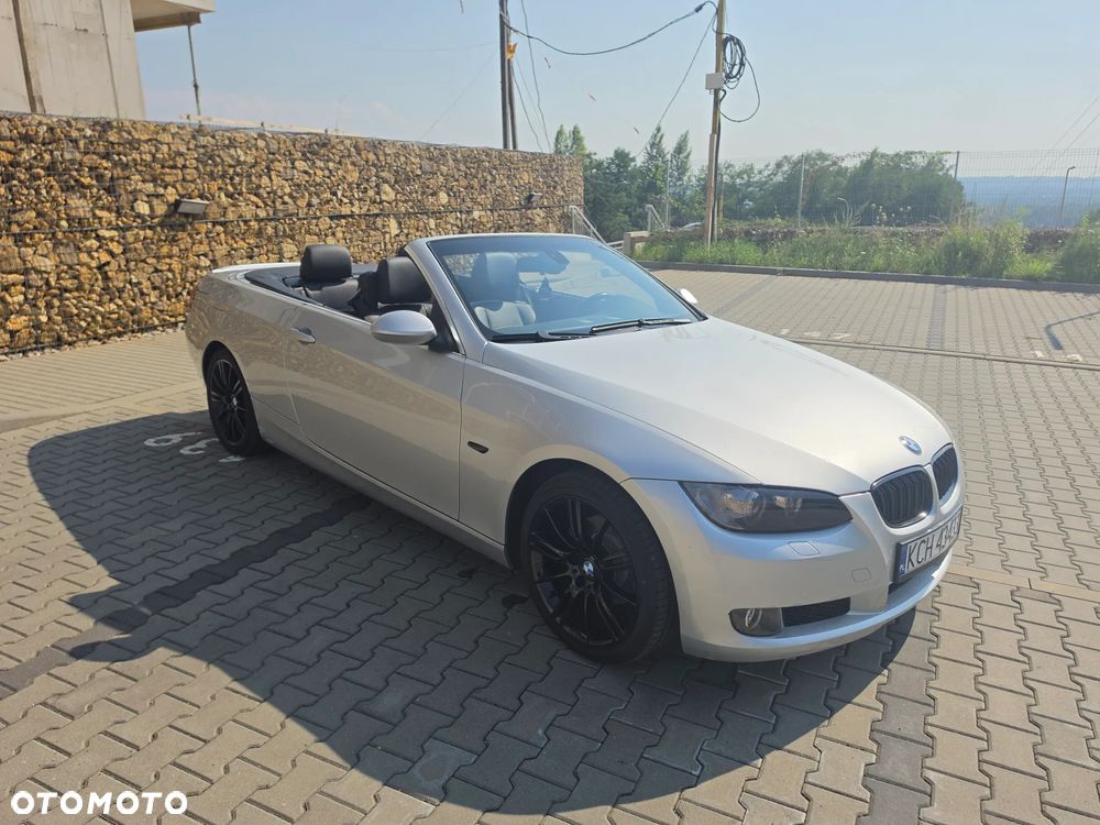 BMW Seria 3 320i - 13