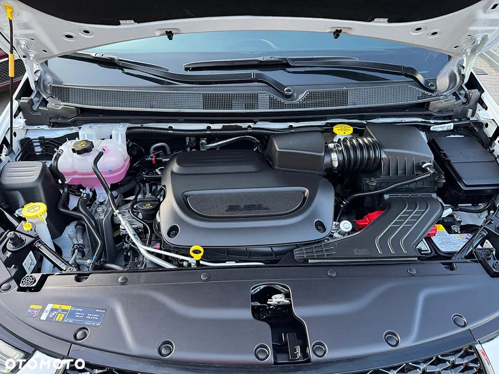 Chrysler Pacifica - 20