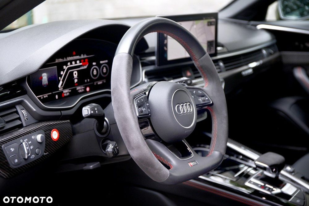 Audi RS4 Limousine - 16