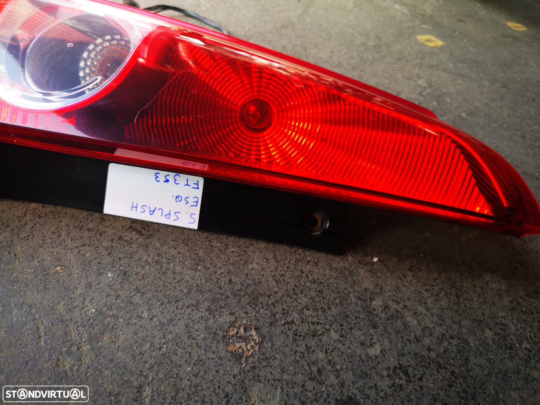 SUZUKI SPLASH FAROLIM DIREITO / ESQUERDO - FT353 FT354 - 9