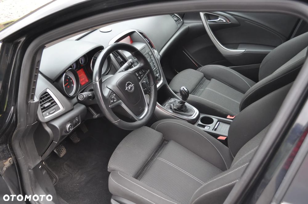 Opel Astra 1.4 Turbo Innovation - 18