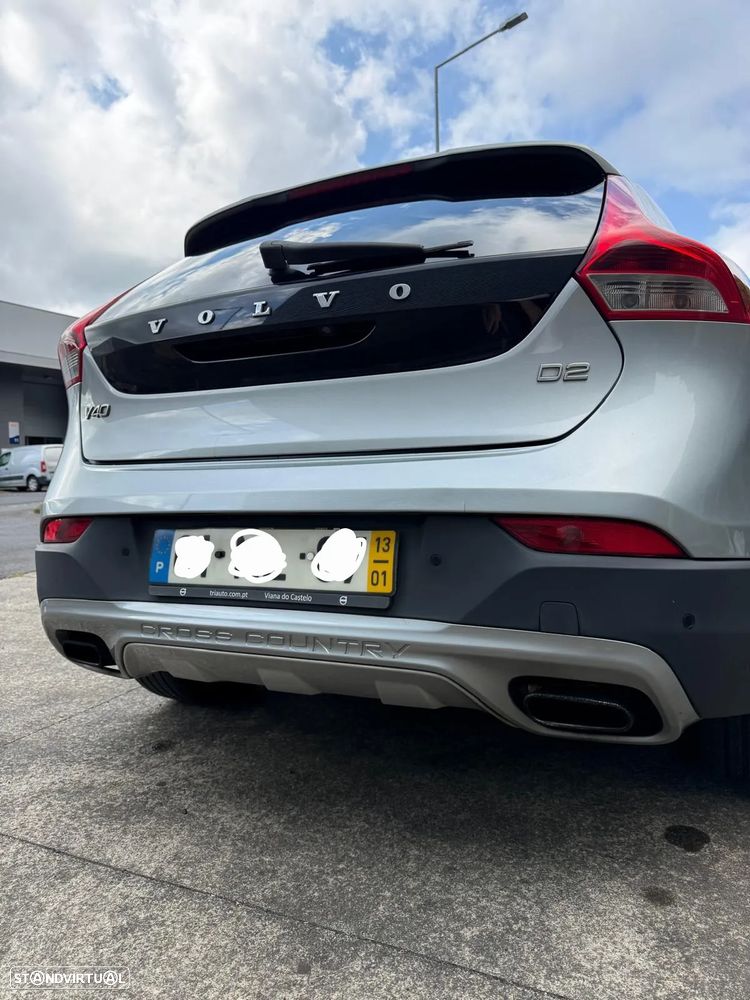 Volvo V40 Cross Country - 5