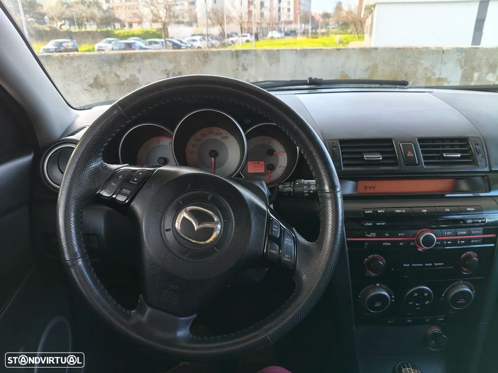 Mazda 3 Hatchback MZ-CD 1.6 Exclusive - 11