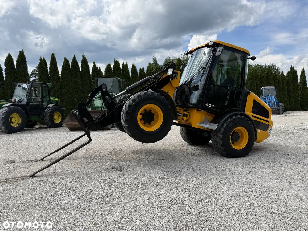 JCB 407 T4 / 2019 ROK / SILNIK 4-CYL BEZ DPF I ADBLUE / PIĘKNA / ORYGINAŁ / ZADBANA / SPROWADZONA Z NIEMIEC / MAŁE GABARYTY / SILNA / 406 408 409 60 70 M 506 509 - 40