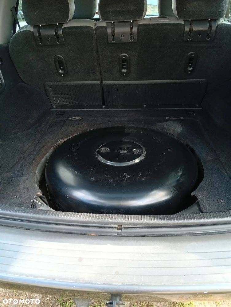 Jeep Grand Cherokee - 18