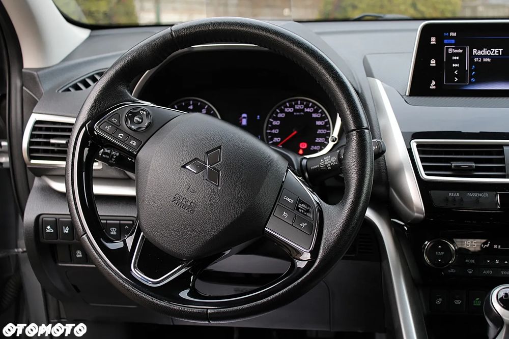 Mitsubishi Eclipse Cross - 16