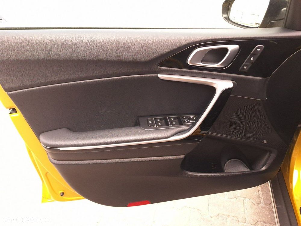 Kia XCeed 1.5 T-GDI Prestige Line DCT - 12