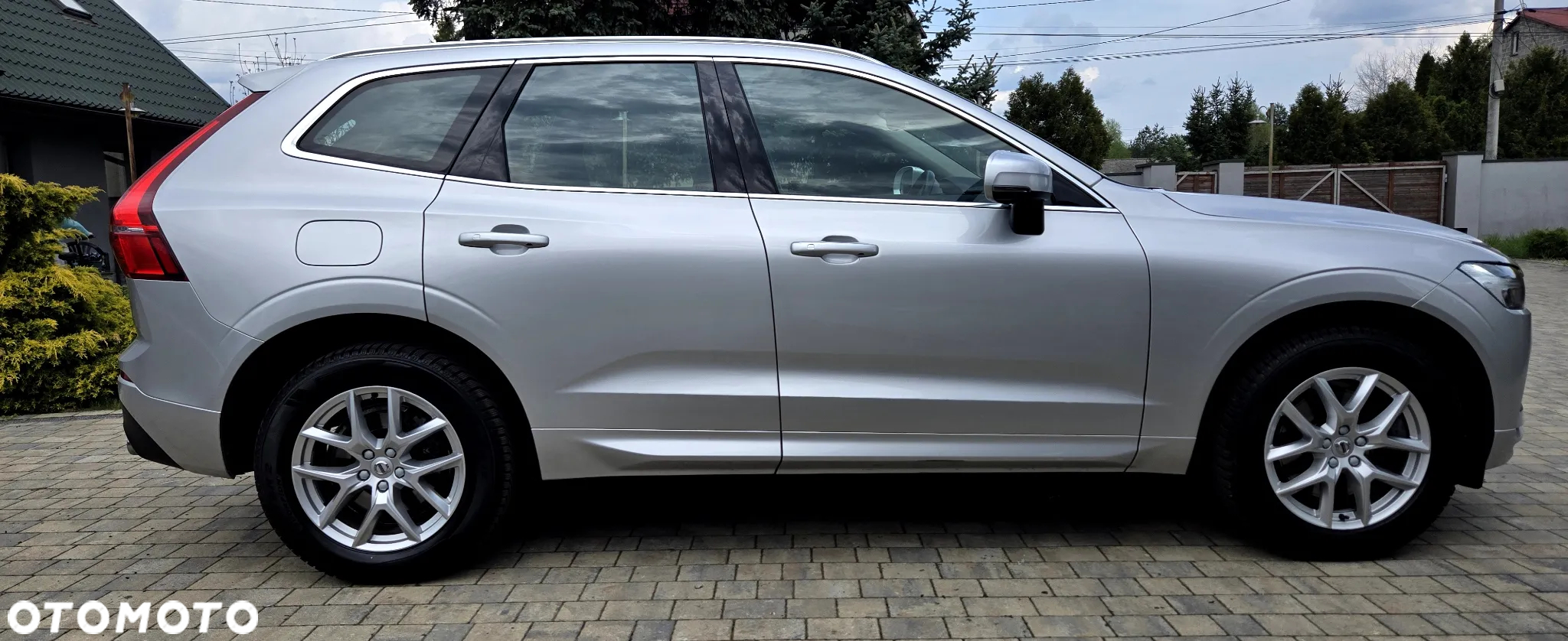Volvo XC 60 B4 D Plus Dark - 7