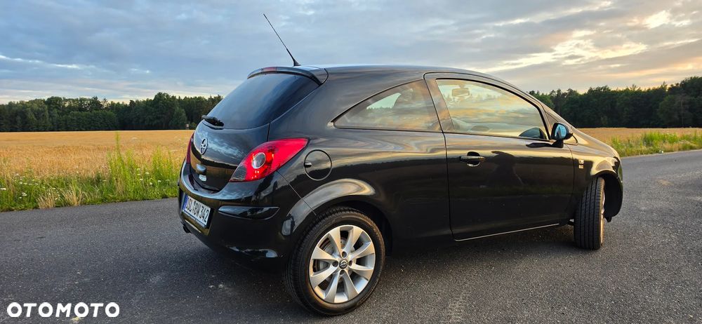 Opel Corsa 1.4 16V 150 Jahre - 6