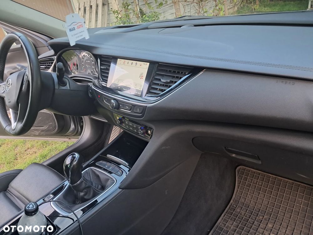 Opel Insignia - 22