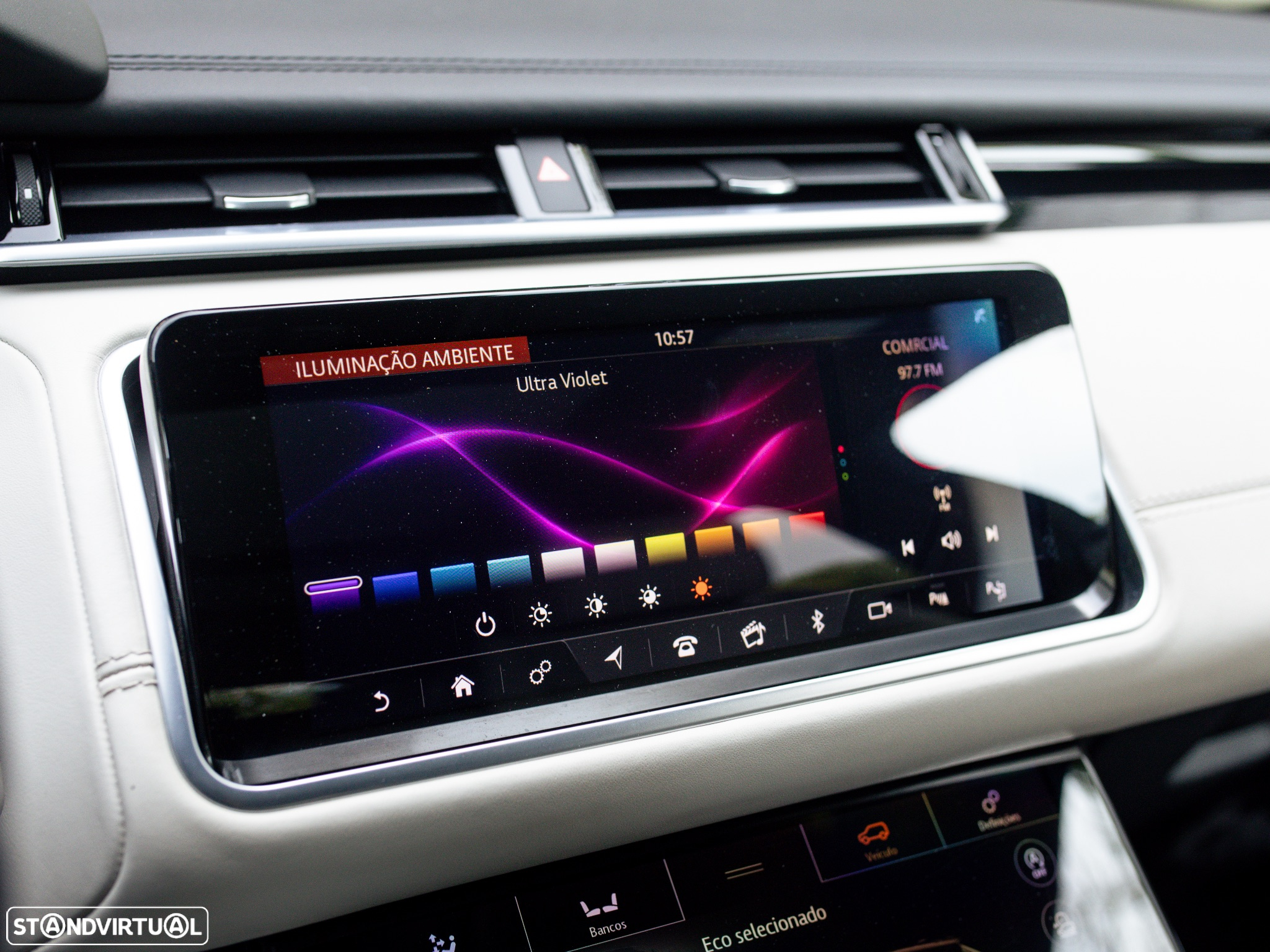 Land Rover Range Rover Velar D300 Dynamic HSE - 42