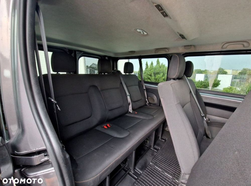 Renault Trafic - 23
