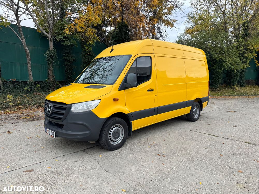 Mercedes-Benz Sprinter - 1