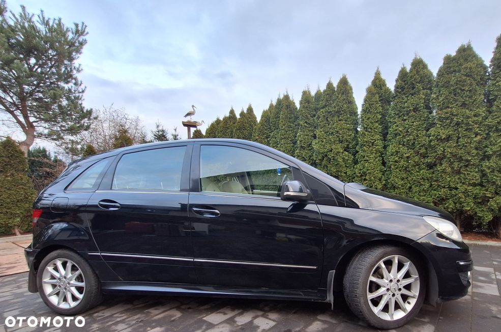 Mercedes-Benz Klasa B 180 CDI - 12