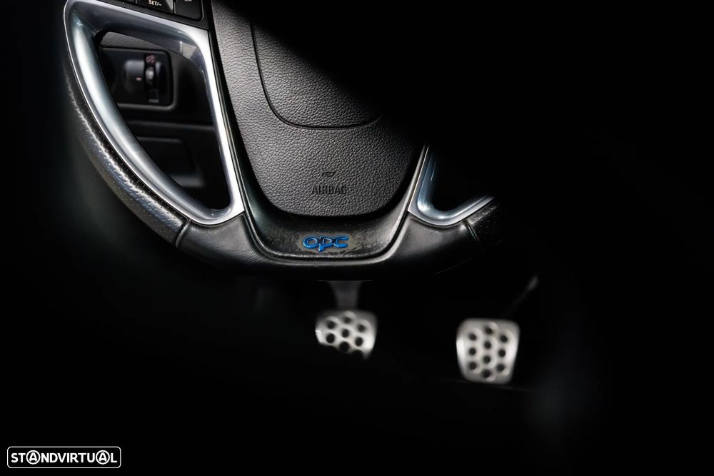 Opel Astra GTC OPC 2.0 T - 23