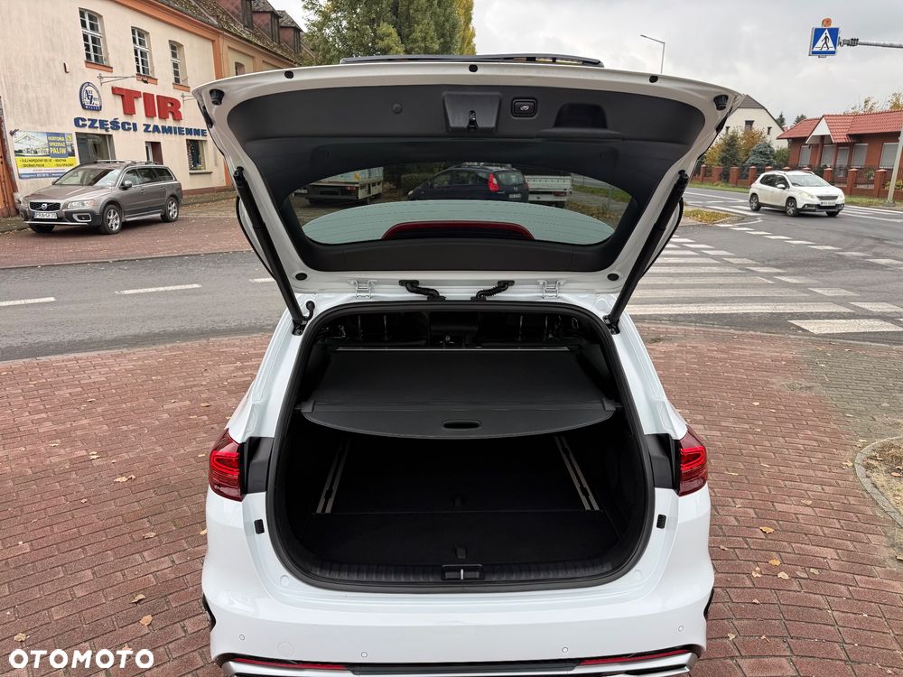 Kia Ceed 1.5 T-GDI DCT7 OPF GT Line - 23