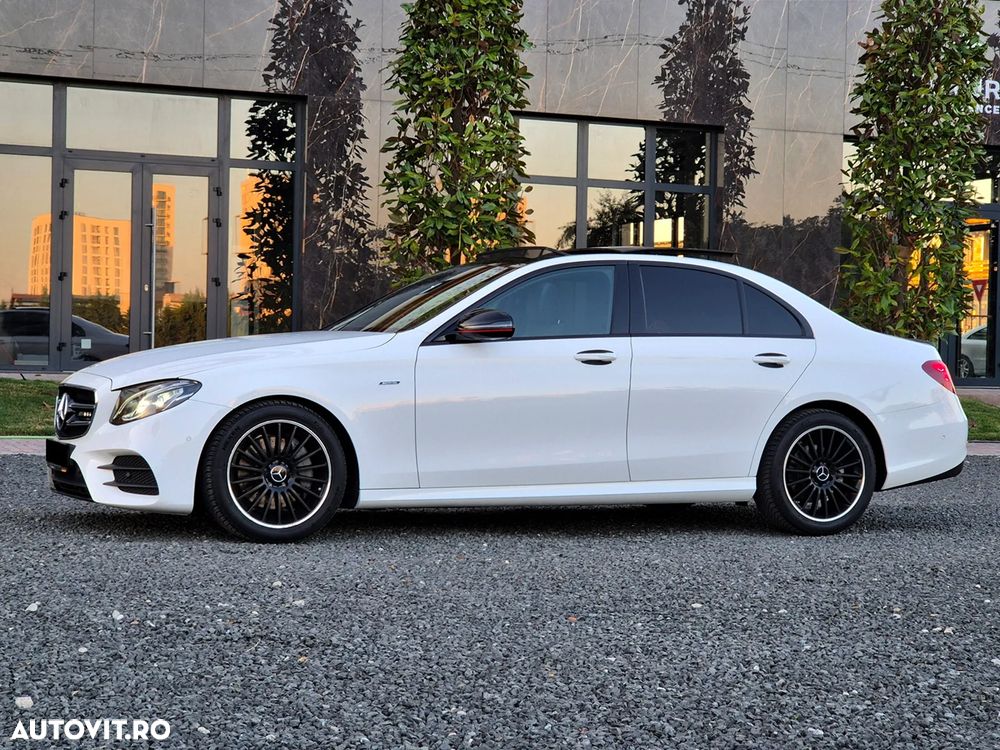 Mercedes-Benz E - 12