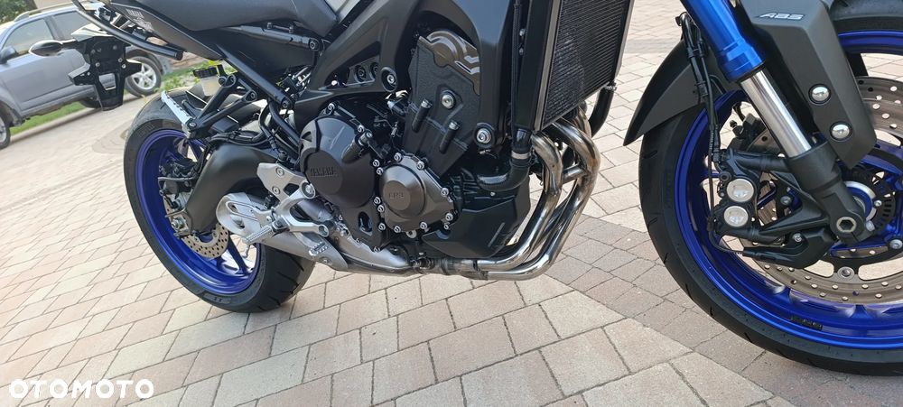 Yamaha MT - 30