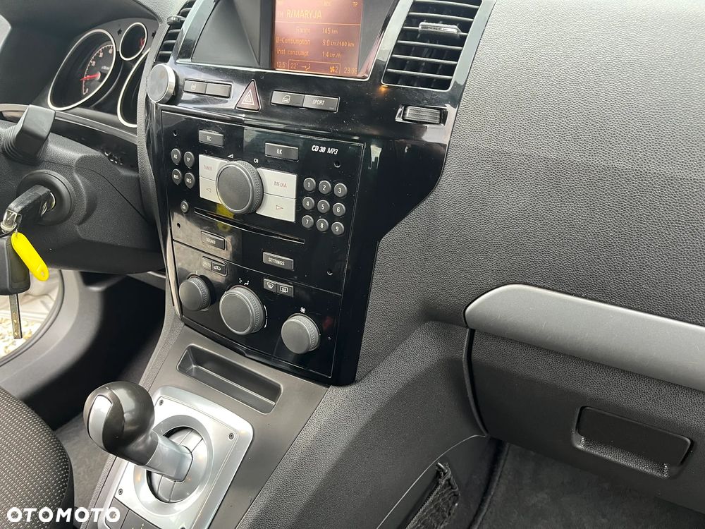 Opel Zafira 1.8 Cosmo EasyTronic - 19
