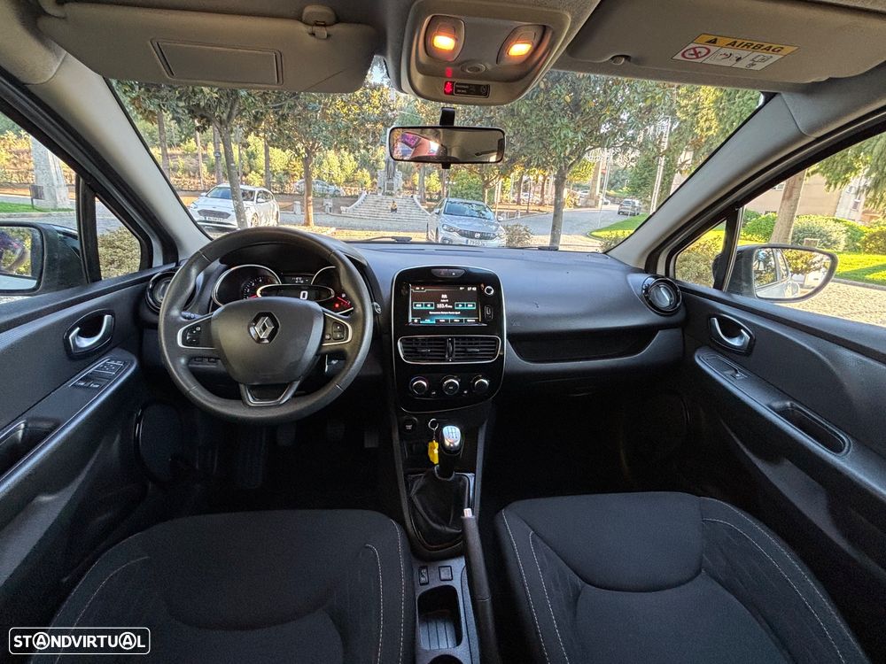 Renault Clio - 14