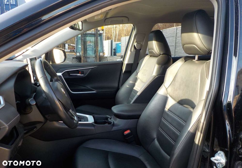 Toyota RAV4 - 18