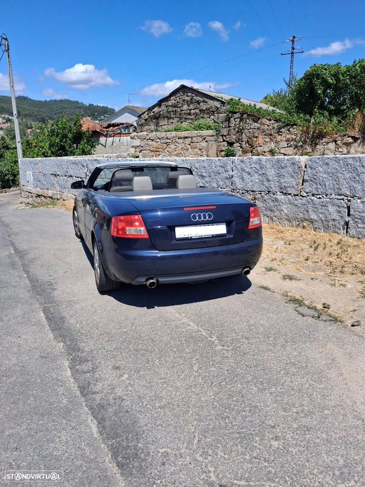 Audi A4 Cabrio 2.4 - 4