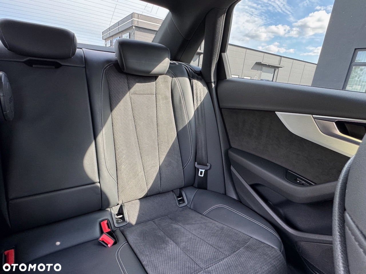 Audi A4 35 TFSI S tronic - 15