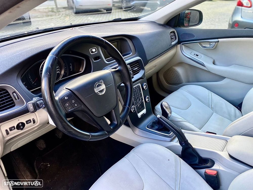 Volvo V40 1.6 D2 Momentum - 14