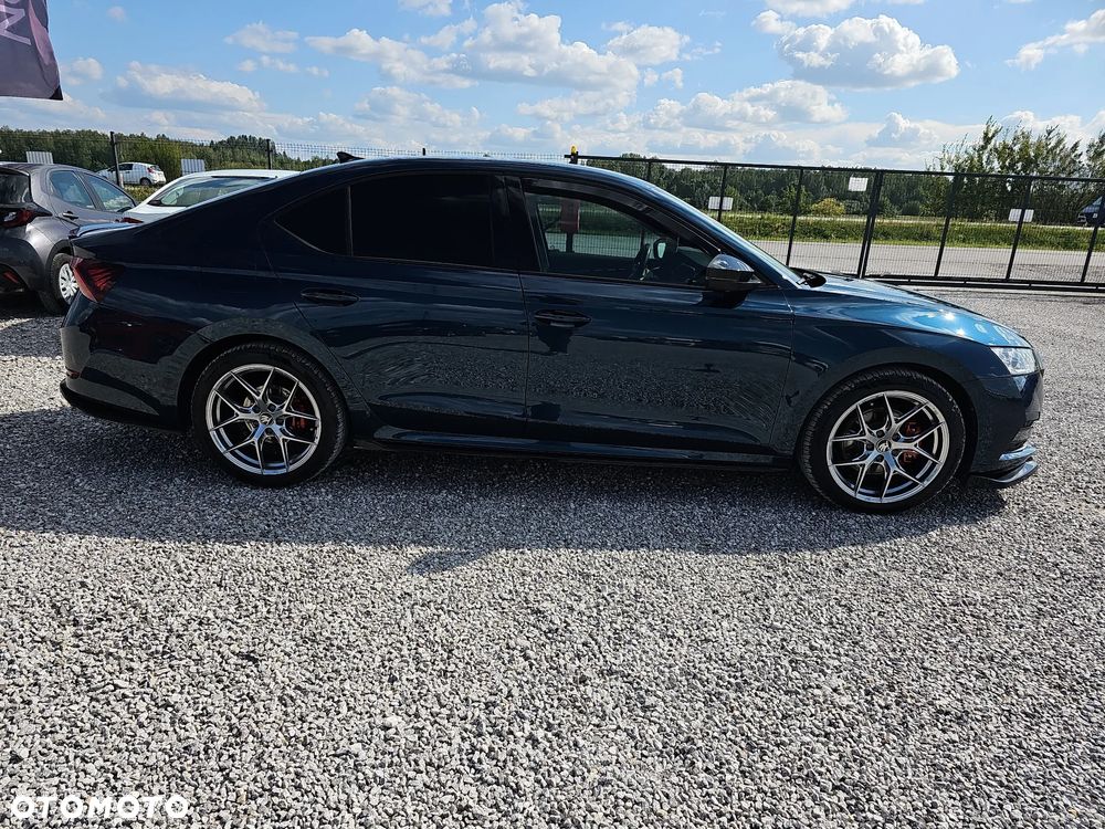 Skoda Octavia 2.0 TSI 4x4 Style DSG - 5