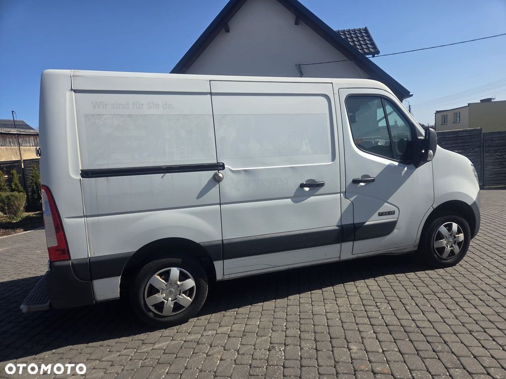 Nissan NV400 - 3