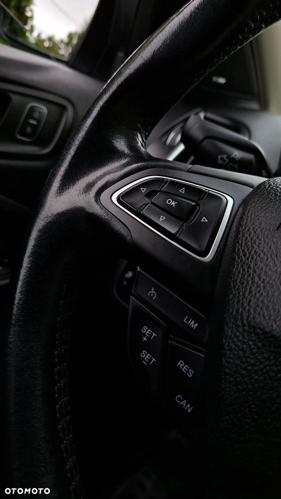 Ford Kuga 2.0 TDCi 4x4 Titanium - 27