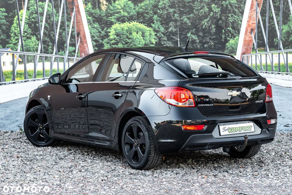 Chevrolet Cruze - 12