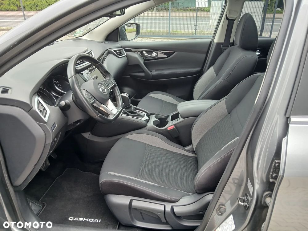 Nissan Qashqai 1.7 dCi Xtronic ALL-MODE 4x4i N-WAY - 32