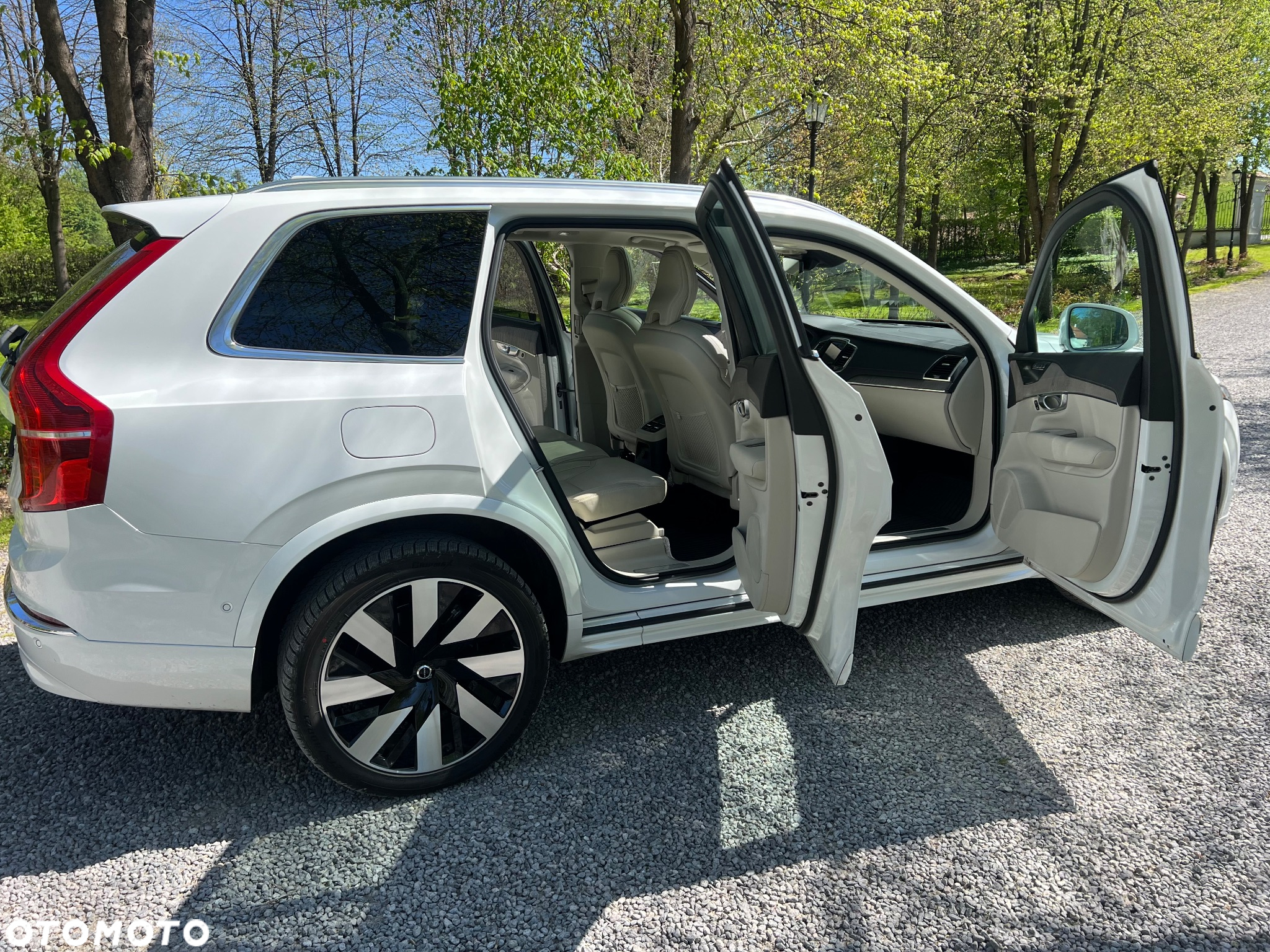 Volvo XC 90 - 9