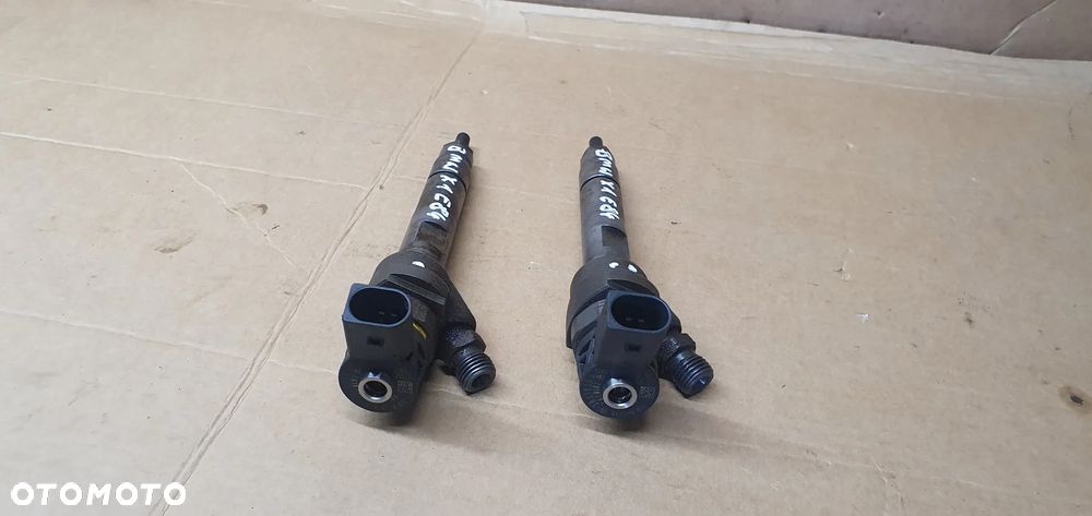 Wtrysk wtryskiwacz paliwa BMW X1 E84 Lift 2.0D 7810702 - 5